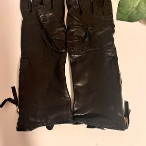 Club Monaco Black Leather Zipper Gloves